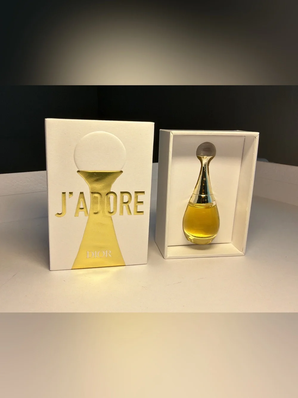 New,unused & authentic mini perfumeee3 Dior J’adore L’Or edition